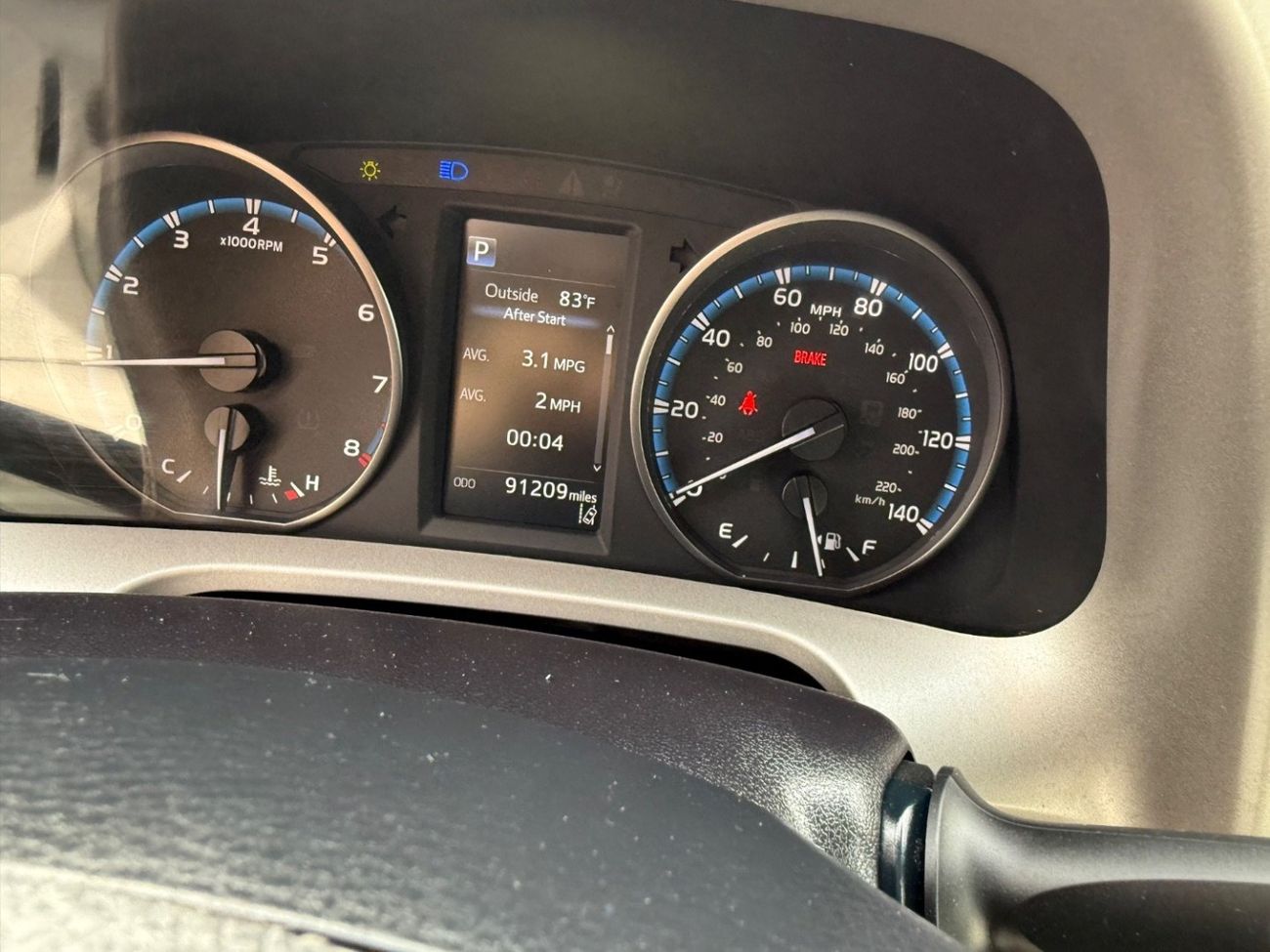 Toyota RAV4 LE 2.5L (219 HP)