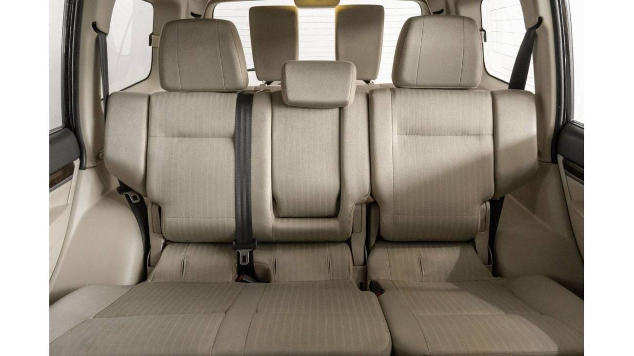 Mitsubishi Pajero 2022 Mitsubishi Pajero 3.0L GLS / 7 Seats / Full-Service History
