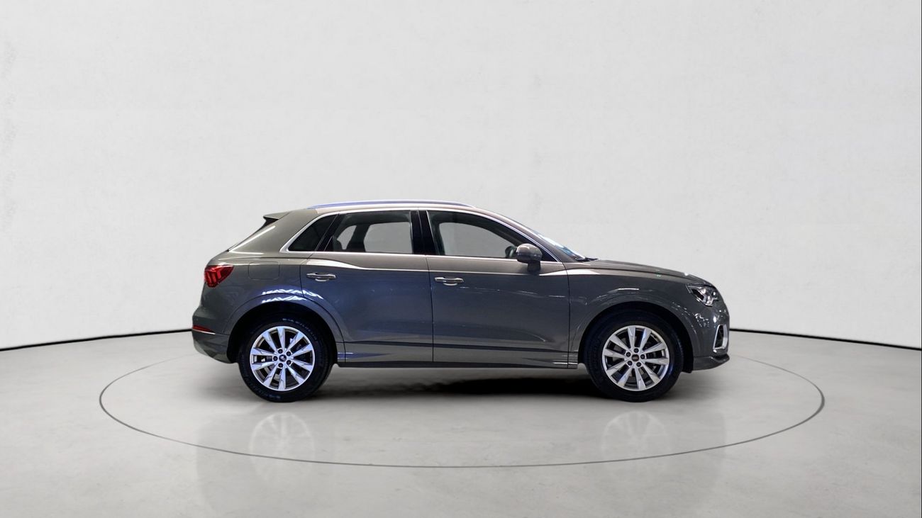 أودي Q3 35 TFSI ADVANCED 1.4 35 TFSI S TRONIC ADVANCED PROG BLACK | شامل الضمان | 0 ﺪﻔﻋﺓ ﺃﻮﻟﻯ