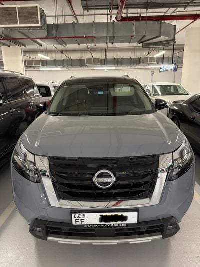 نيسان باثفايندر SL
