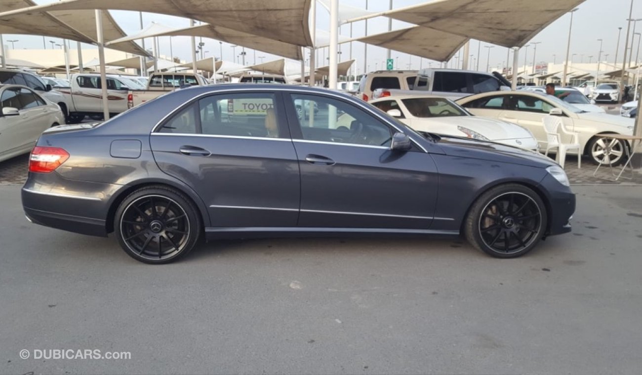 Mercedes-Benz E300 model 2013 GCC car prefect condition full service full option low mileage