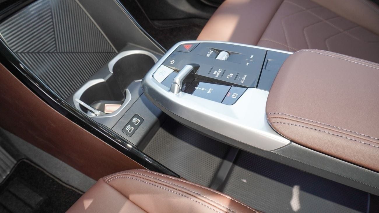 بي أم دبليو iX1 EDrive 25L