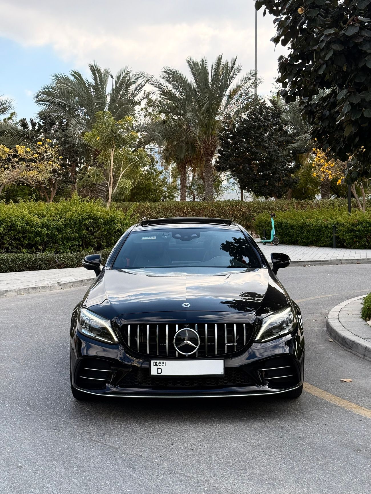 Mercedes-Benz C 43 AMG 3.0L, v6, coupe . awd. 4 seats . 2 door