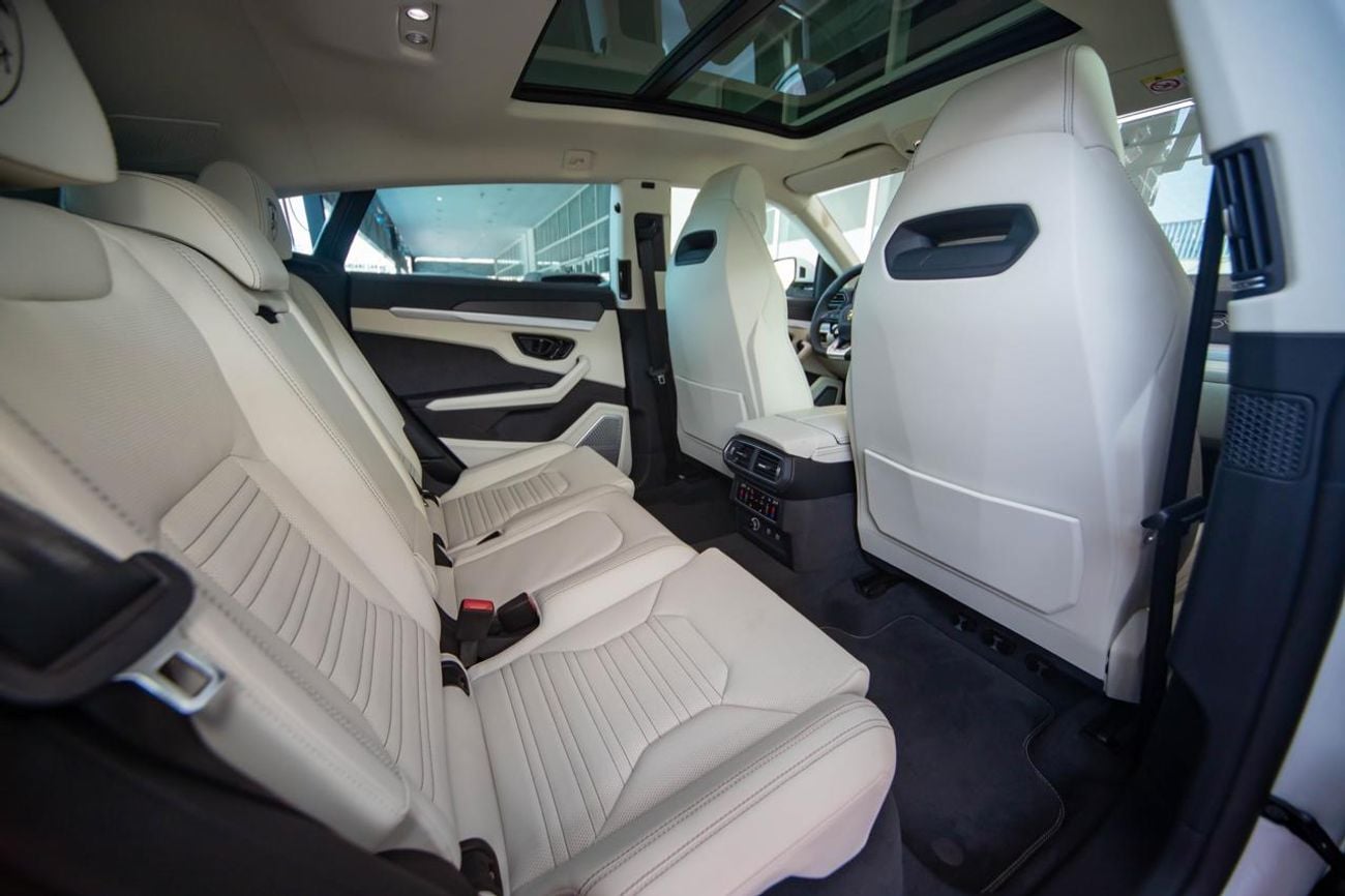 Lamborghini Urus Lamborghini Urus SE | 2025 | 1,200km