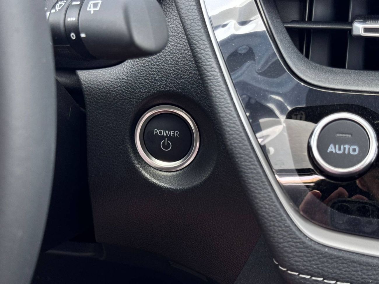 Toyota Corolla Cross 2025 TOYOTA COROLLA CROSSOVER 1.8L HYBRID GCC BRAND NEW 0KM