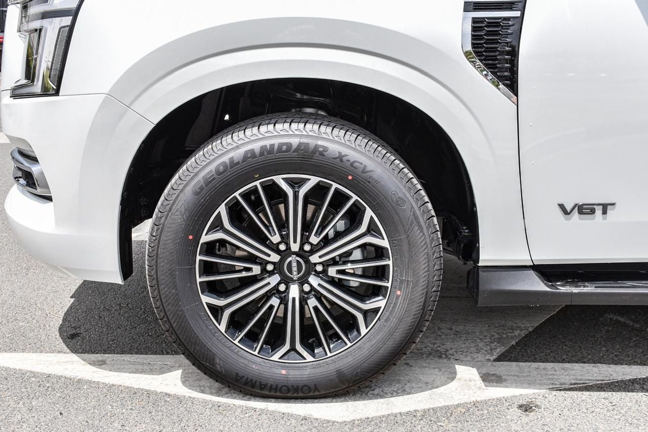 Nissan Patrol 3.8L V6 LE Titanium | GCC | Al Rusomani Warranty