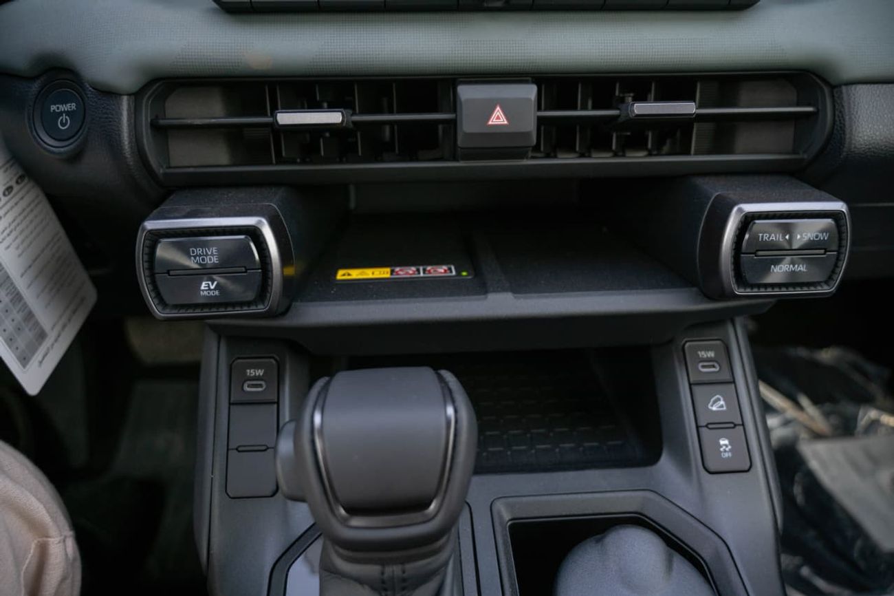 Toyota RAV4 ADVENTURE V 2.5L HYBRID 2026 MODEL