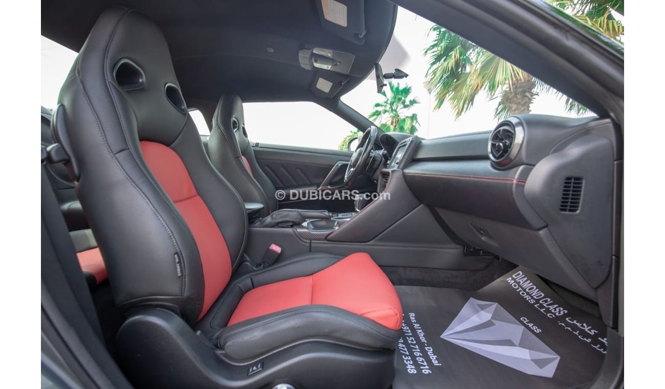 Nissan GTR Nissan GTR -V8 2017 Gcc Full Options 6-speed automated manual All wheel drive