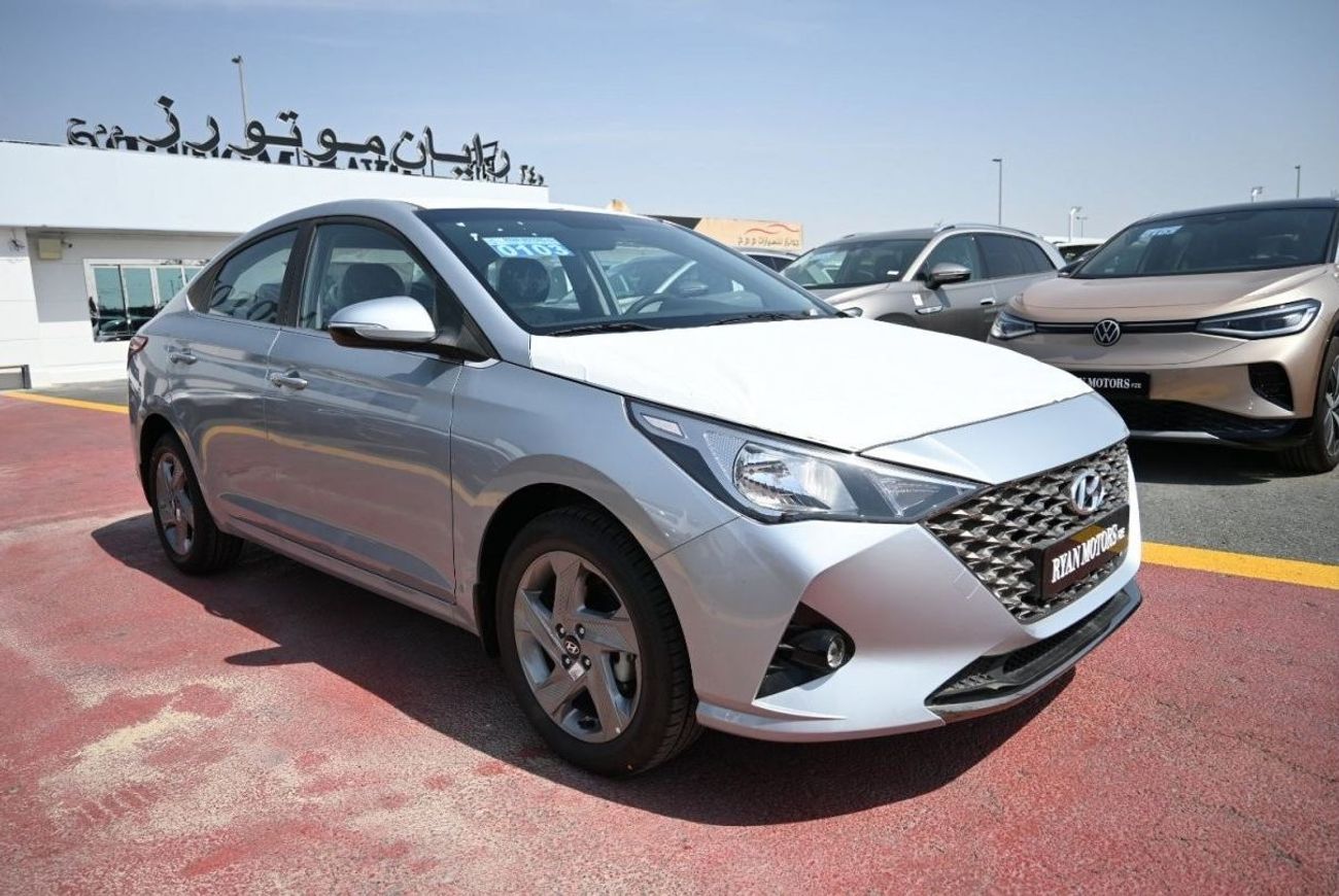 Hyundai Accent Hyundai Accent 1.6L Petrol, Sedan, FWD, 4 Doors, Color Silver, Model 2023