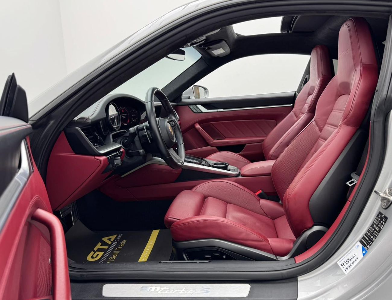 بورش 911 Turbo S 3.8L (640 HP) Coupe 2020 Porsche 911 Turbo S, 2026 Porsche Warranty, Porsche Service History