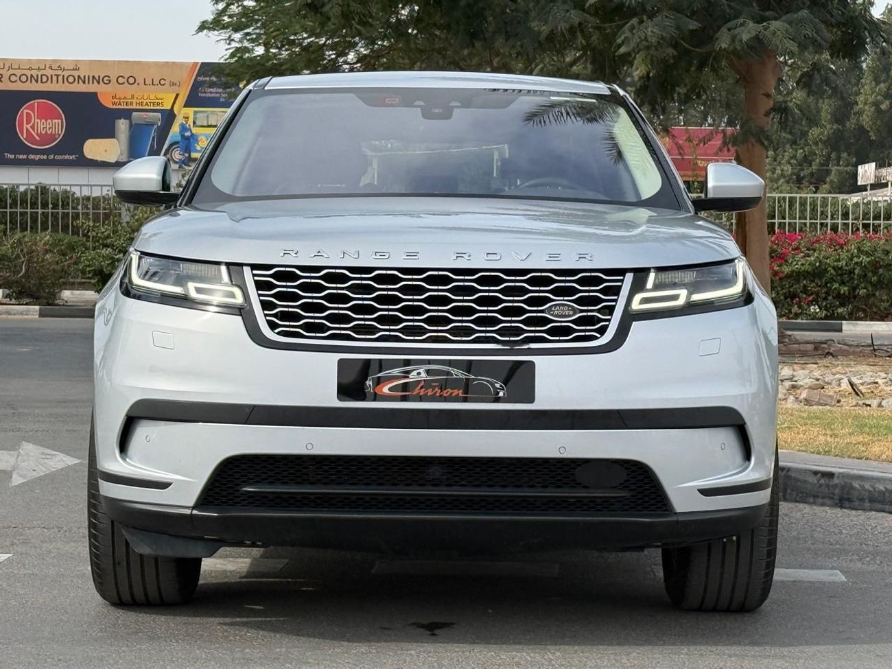 Land Rover Range Rover Velar P250 S 2.0L Petrol RANG ROVER VELAR S 2019 GCC 2.0L FULL SERVICE HISTORY
