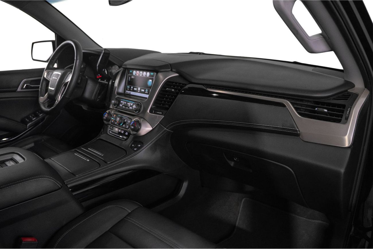 GMC Yukon Denali 6.2L (8 Seater)