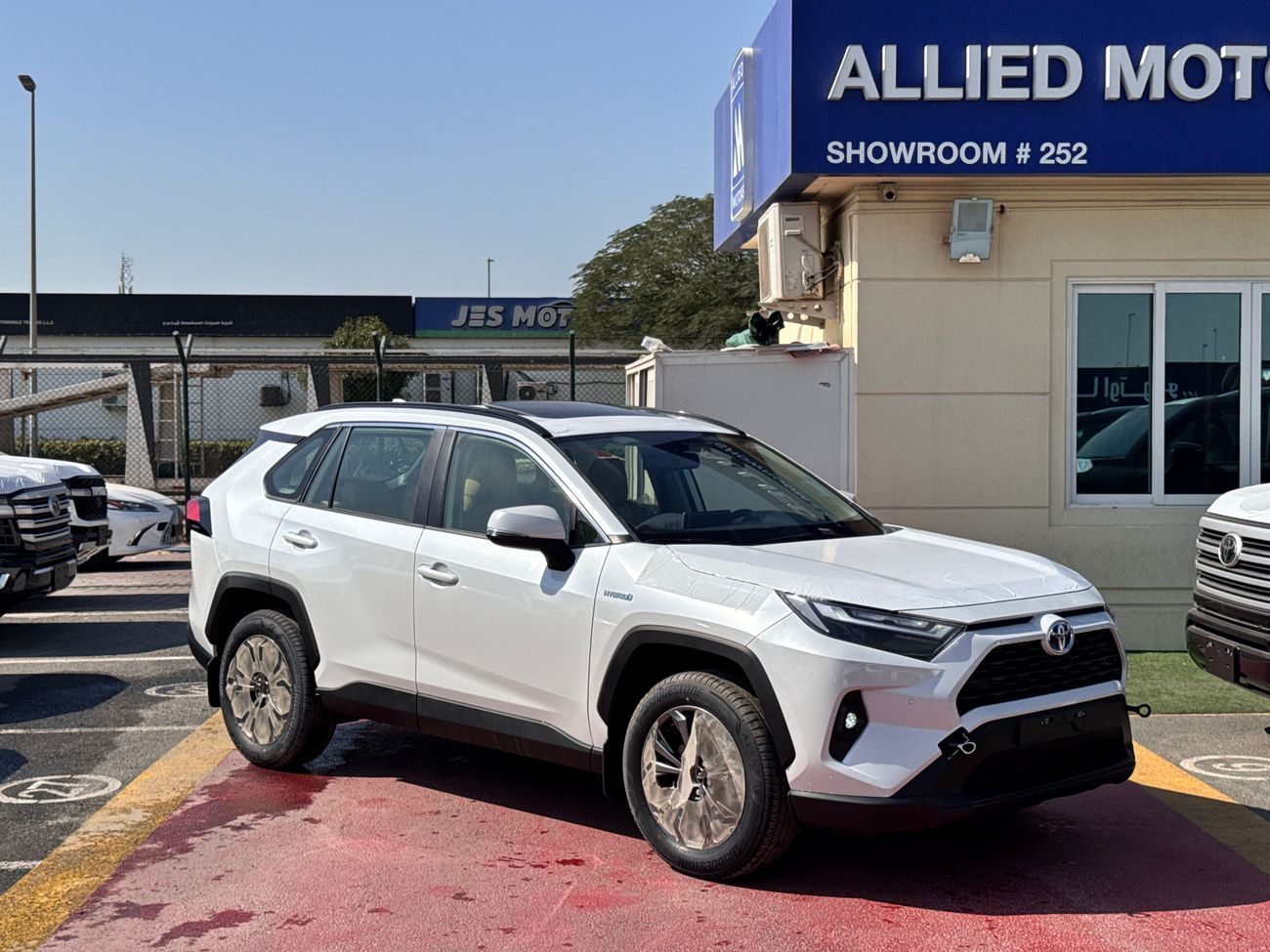 Toyota RAV4 HYBRID 2024 AWD 2.5L CUV BRAND NEW GCC 0KM