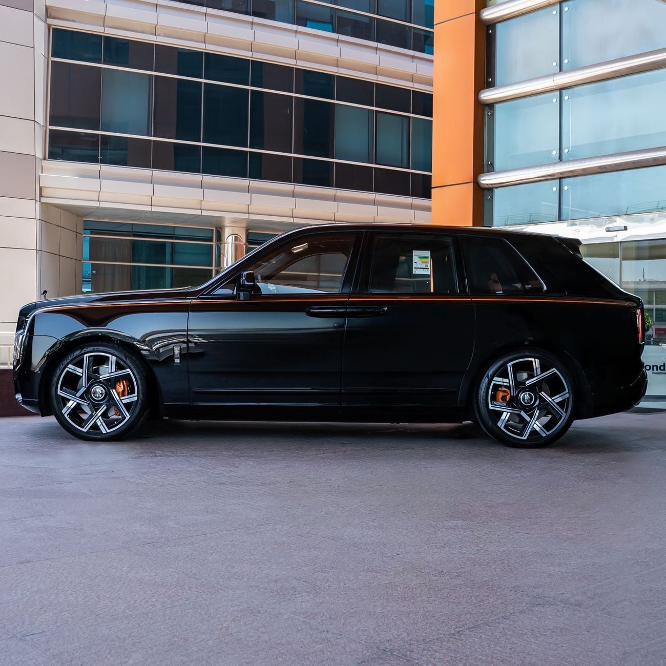 Rolls Royce Cullinan BLACK BADGE