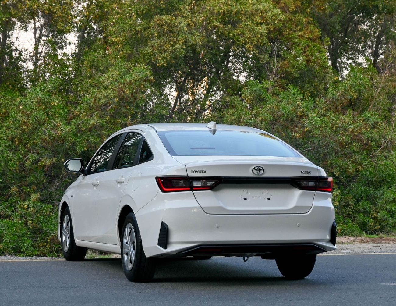 تويوتا يارس 1.5L E