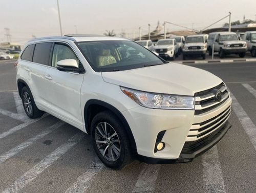 Toyota Highlander 2018 Toyota Highlander XLE 3.5L V6 Full Option Sunroof 7 Leather Seats - Radar & BSM Auto Trunk - 53
