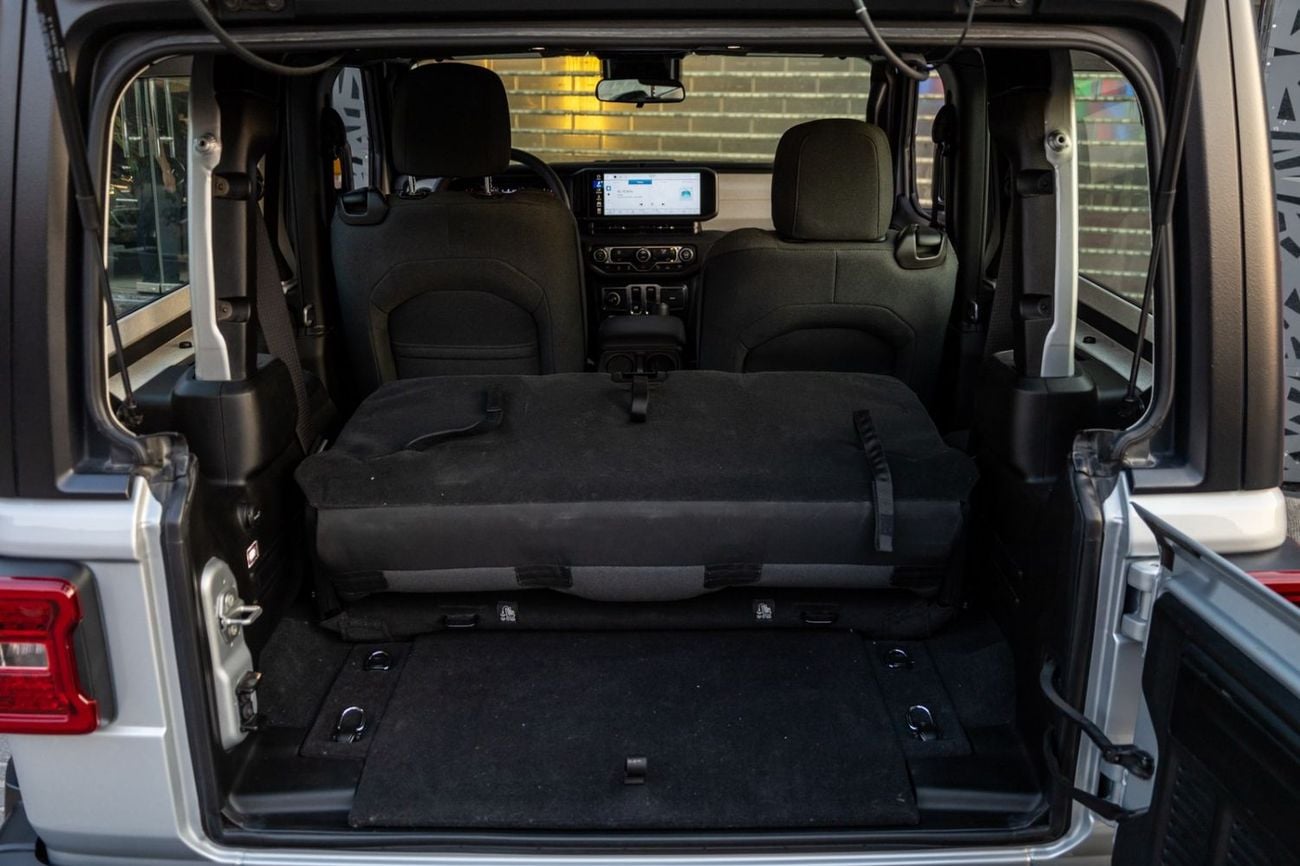 Jeep Wrangler SPORT Jeep Wrangler Sport 2024 GCC | Warranty