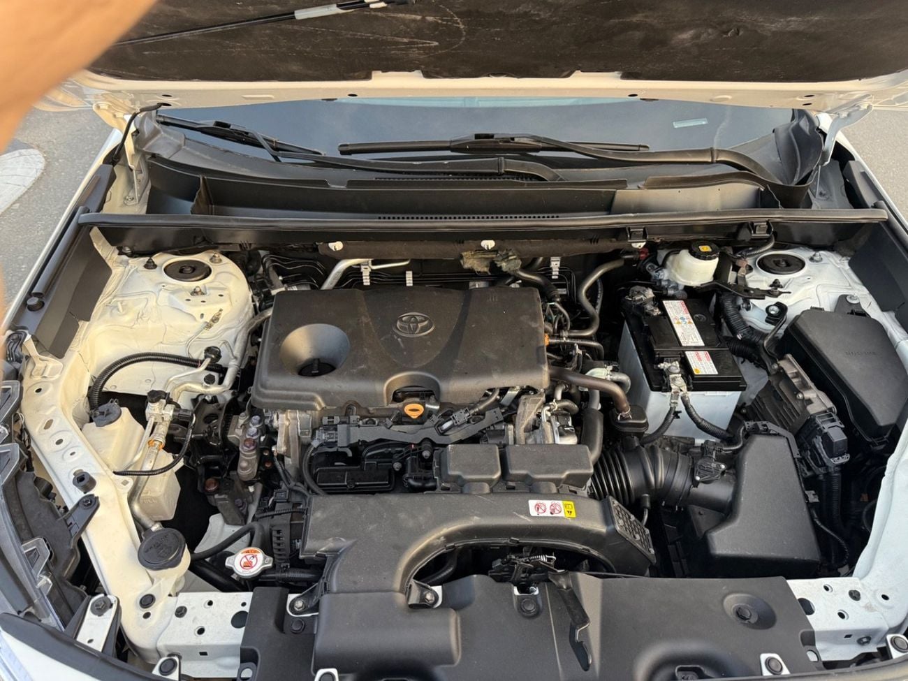 تويوتا راف ٤ LE 2021 LE AWD LEATHER SEATS 2.5 USA SPEC