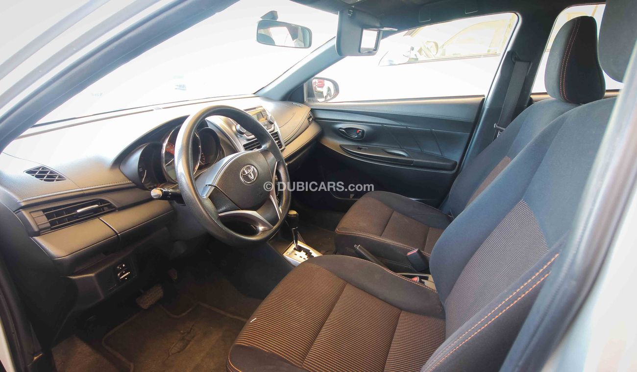 Toyota Yaris SE