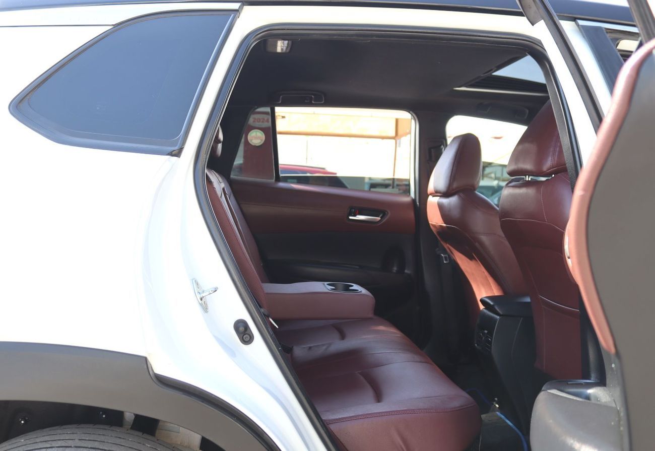 Toyota Corolla Cross 1.8L XL (HEV) Toyota Corolla Cross Hybrid - 2023 - GCC - Under Warranty - Full Options - 1.8L  - Exc