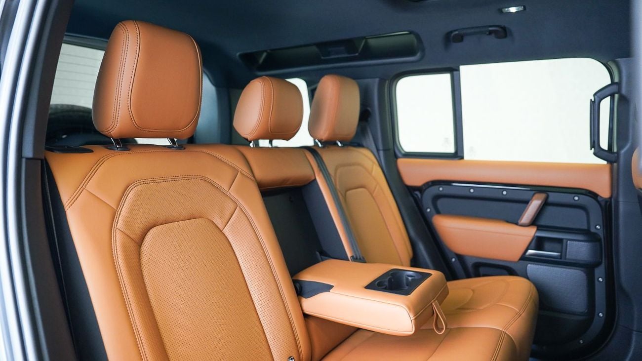 Land Rover Defender Defender 110 P400 HSE X-Dynamic | AED 5,242 PM | Warranty June 2028 | GCC