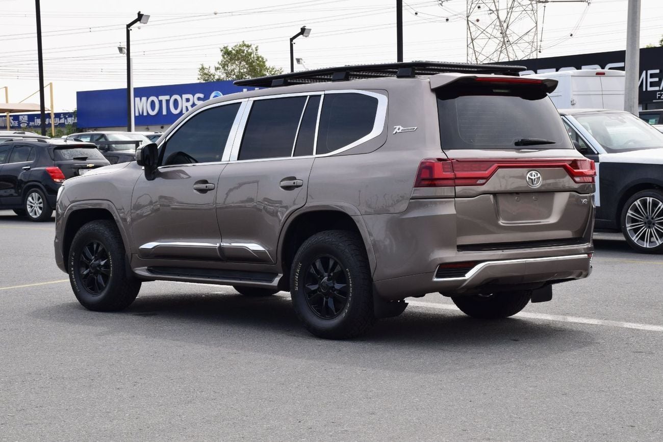 Toyota Land Cruiser  V8 Diesel 4.5L Upgraded-2025 (Export Only)