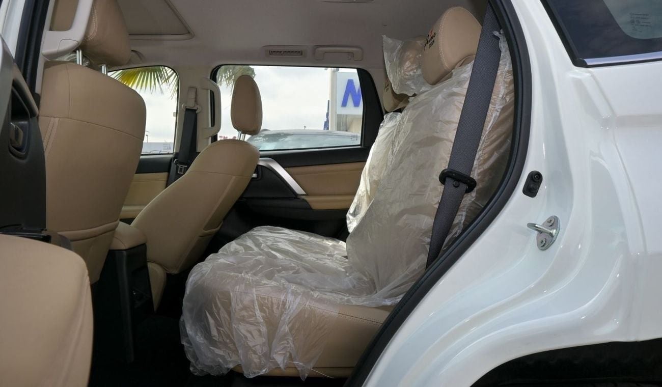 ميتسوبيشي مونتيرو سبورت Brand New Mitsubishi Montero Sport 2023 Export 3.0L A/T 4WD Petrol|White/Beige|