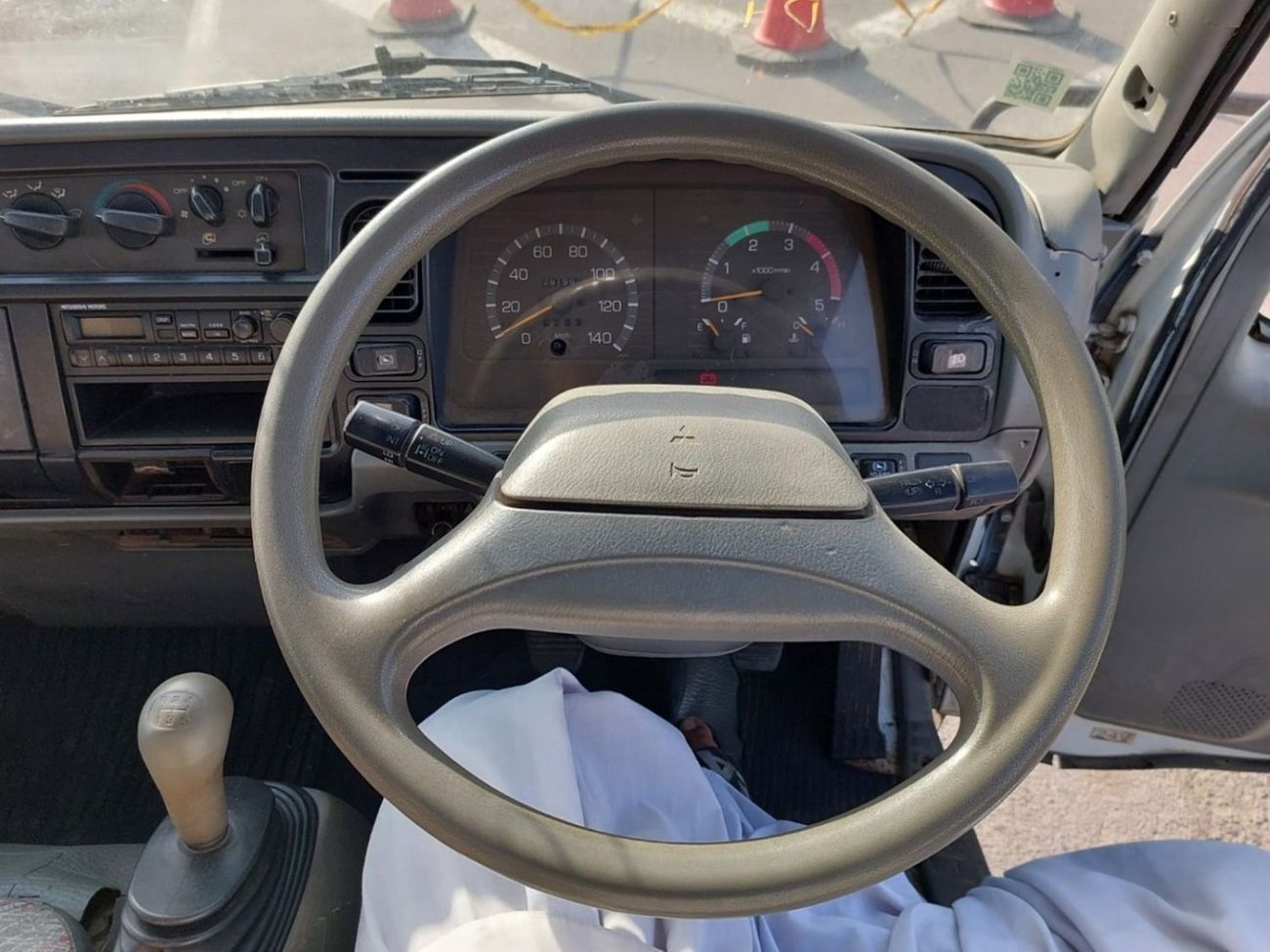 ميتسوبيشي فوسو كانتير MITSUBISHI CANTER TRUCK RHD 1997 MODEL 4.5 L DIESEL MANUAL(PM31017)