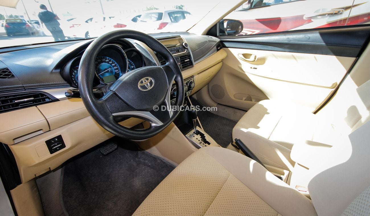 تويوتا يارس