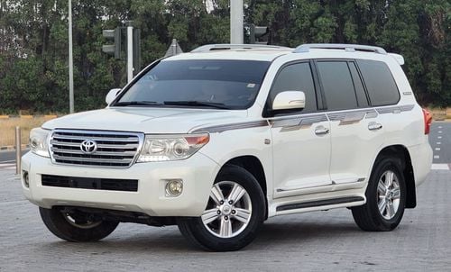 تويوتا لاند كروزر GXR TOP 60th ANNIVERSARY GXR
