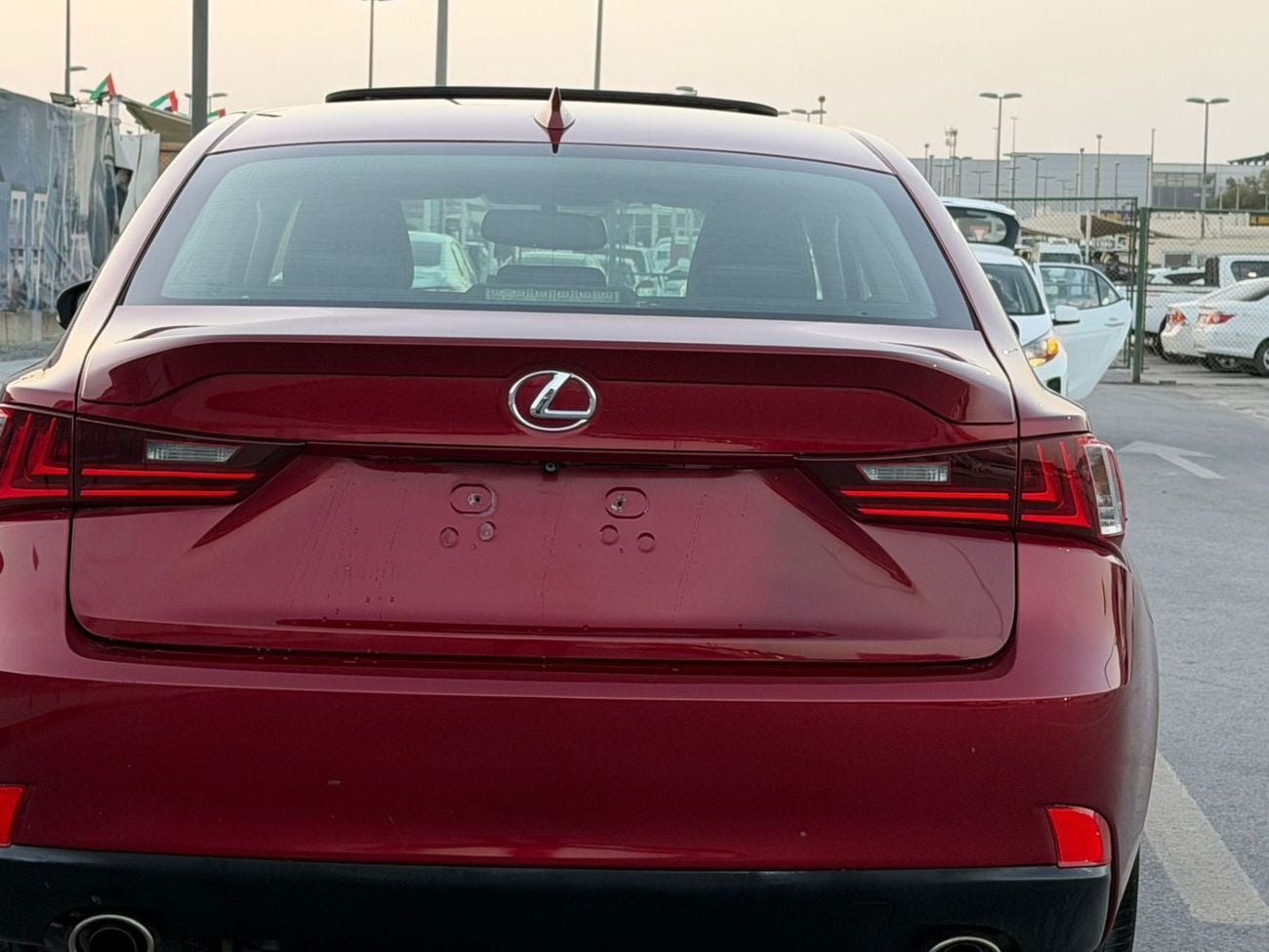 لكزس IS 250 وارد فل اوبشن بفتحه سقف