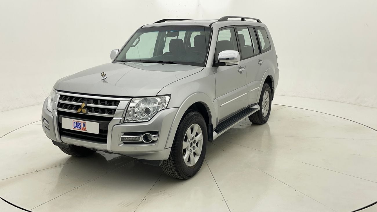 ميتسوبيشي باجيرو GLS MIDLINE 3 | بدون دفعة مقدمة | اختبار القيادة في المنزل