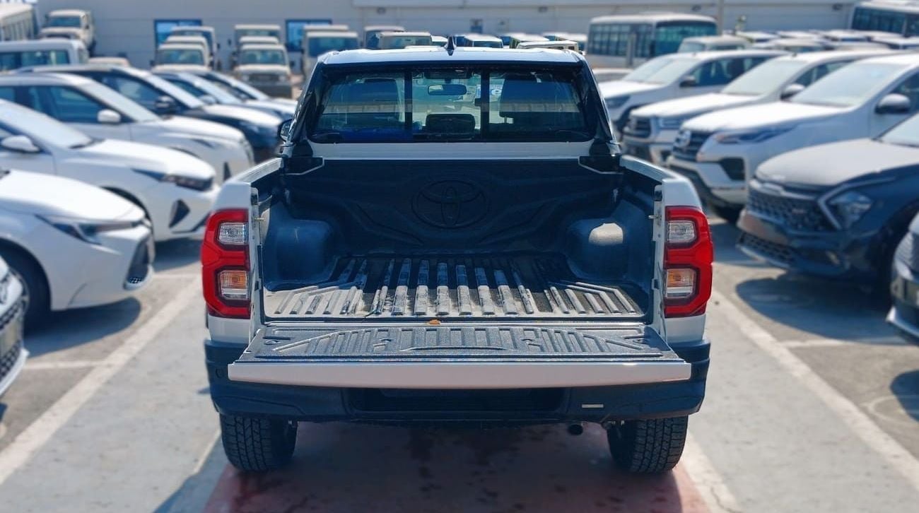 Toyota Hilux Toyota Hilux GR Sport 2.8L Saudi Specs 2025YM