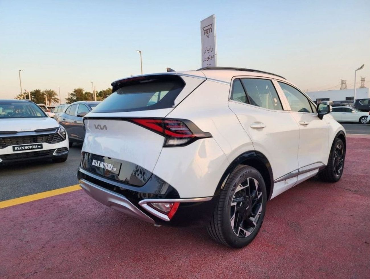 Kia Sportage KIA Sportage 1.6L SUV, FWD, 5Doors, Cruise Control, Panoramic Roof, Leather Seats, Rear Camera, 19in