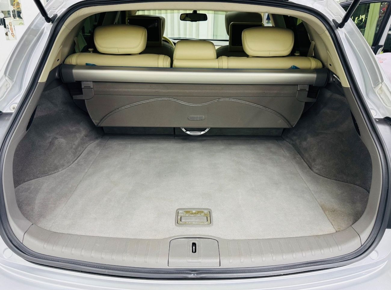 إنفينيتي QX50 Luxury 3.7L 4WD