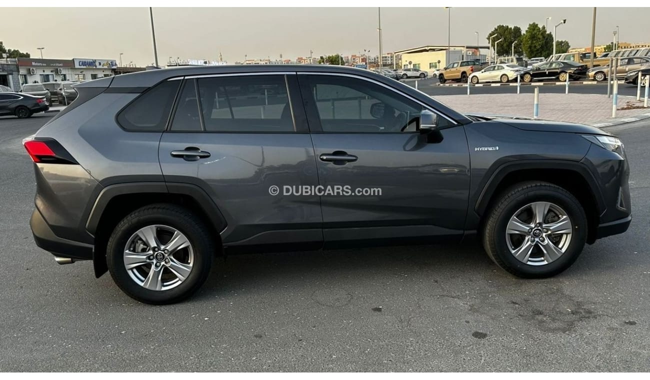 تويوتا راف ٤