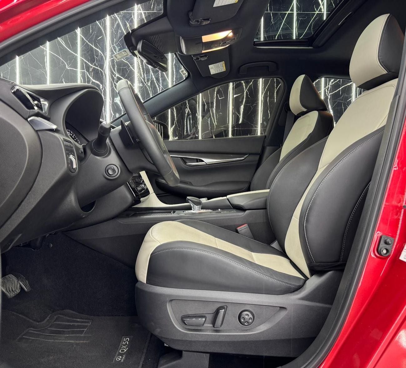 إنفينيتي QX55 LUXE
