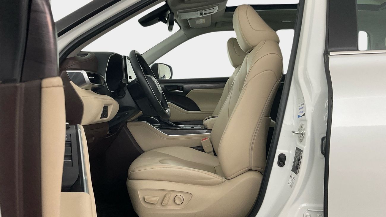 تويوتا هايلاندر VXR | شامل الضمان | 0 ﺪﻔﻋﺓ ﺃﻮﻟﻯ