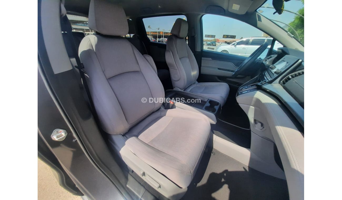 هوندا أوديسي Honda adyssey lx 2019 v6 3.5L