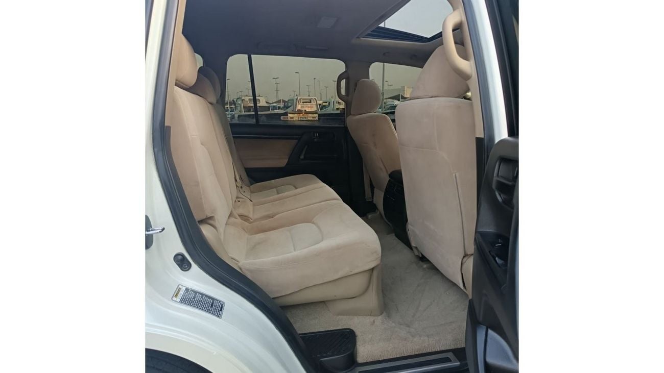 تويوتا لاند كروزر model 2008 gxr v6