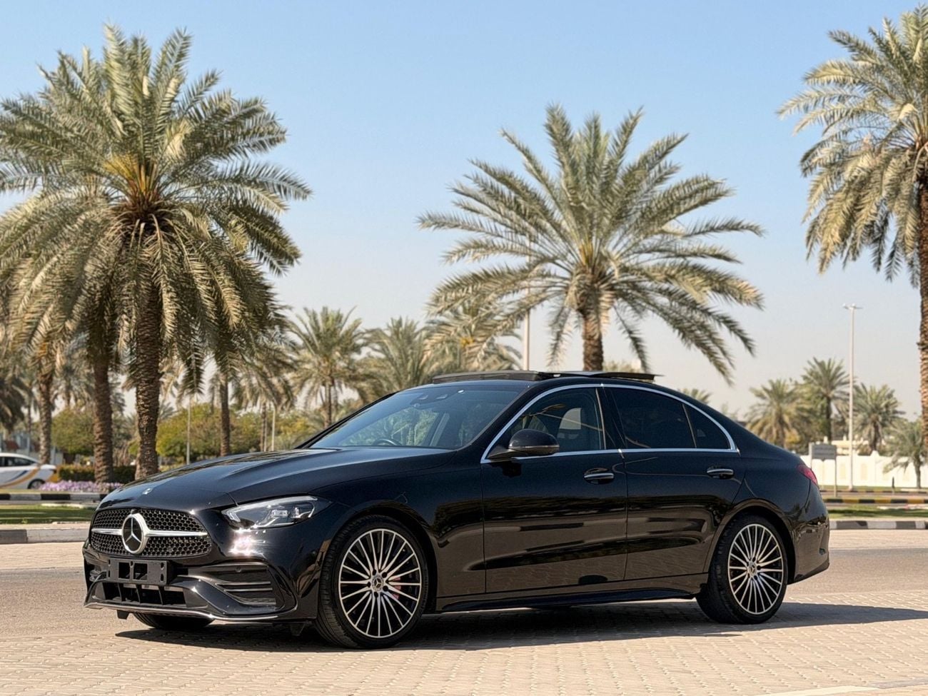 Mercedes Benz C300 STD (NON GCC) Base