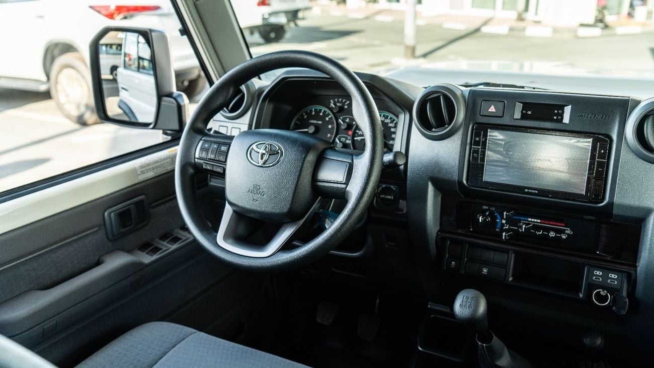 تويوتا لاند كروزر 70 LC 76 || 4.0 || MT || 2024