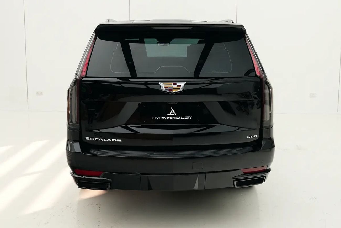 كاديلاك إسكالاد 600 بلاك إديشن GCC SPECS | BLACK EDITION | 6.2L V8 | 7 SEATS