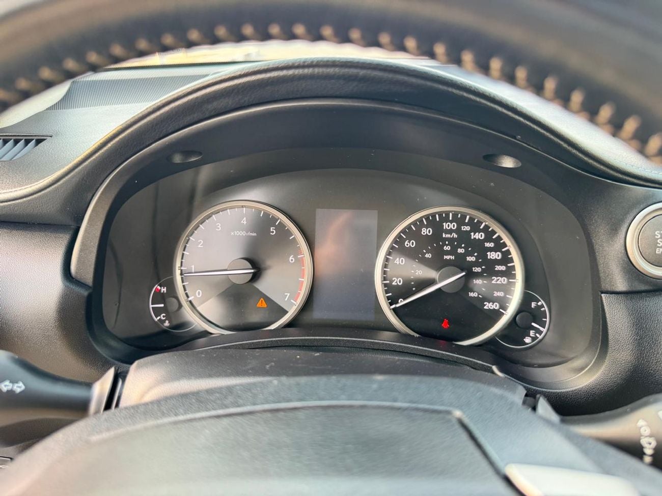 لكزس NX200t PREMIER