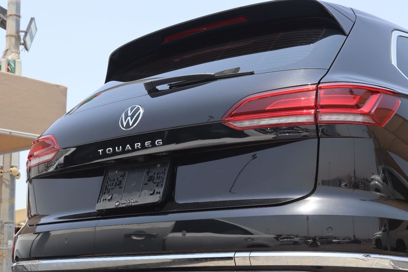 Volkswagen Touareg ATMOSPHERE HIGHLINE - FULL OPTION - FULL SERVICE HISTORY FROM DEALER - ORIGINAL PAINT - BRAND NEW CO