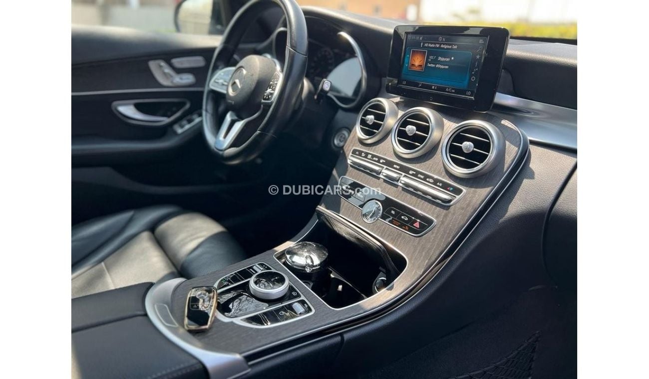 Mercedes-Benz C 300 Std MERCEDES BENZ C300 AMG 2019 KIT C63 WITH DEALER WARRANTY