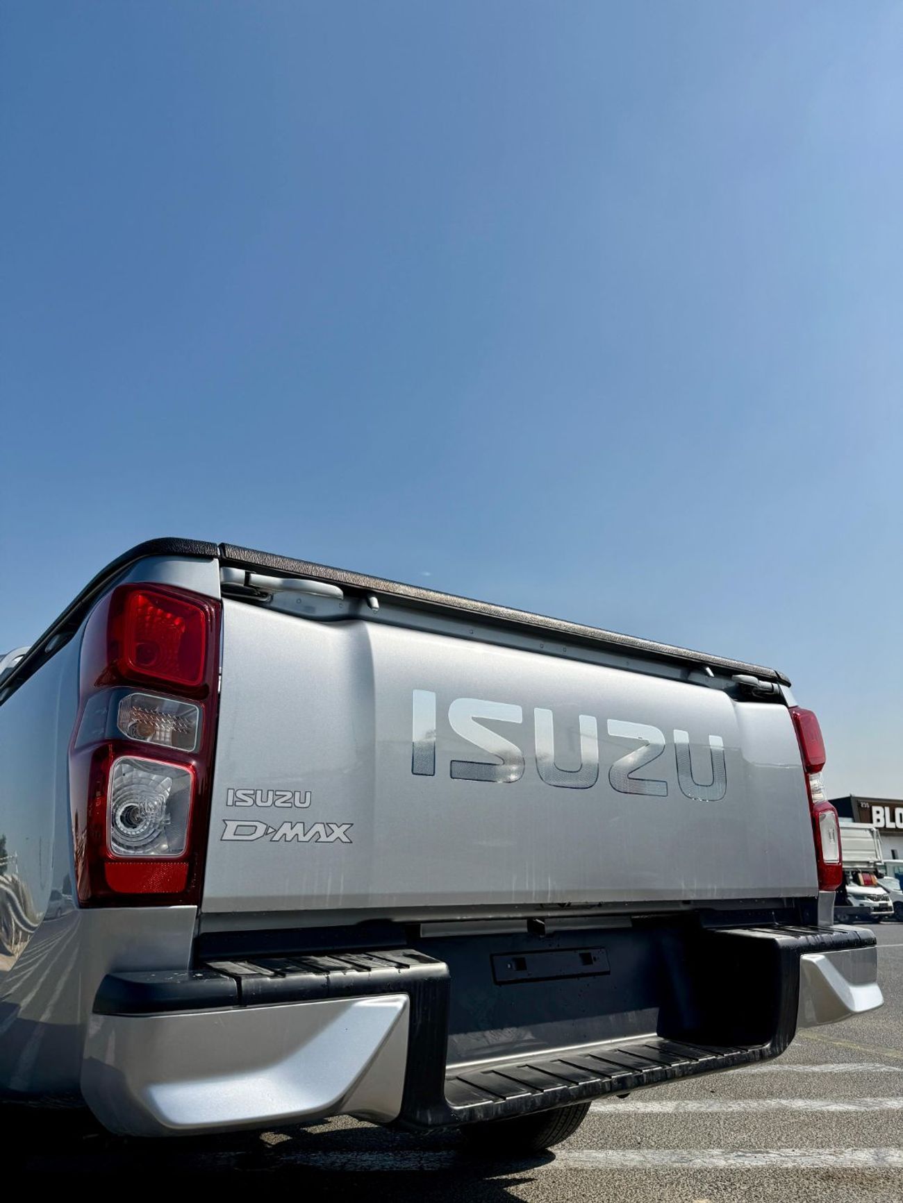 إيسوزو D ماكس ISUZZ -D-MAX - SiNGLE CAB - 4x2 - 1.9L - DiESEL - SiLVER