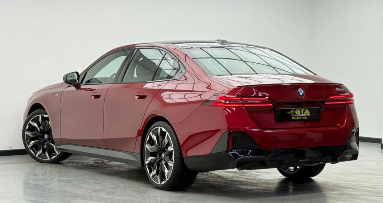 BMW 530i 2025 BMW 530i M-Kit, 2030 BMW Warranty + Service Pack, Fully Loaded, Excellent Condition, GCC