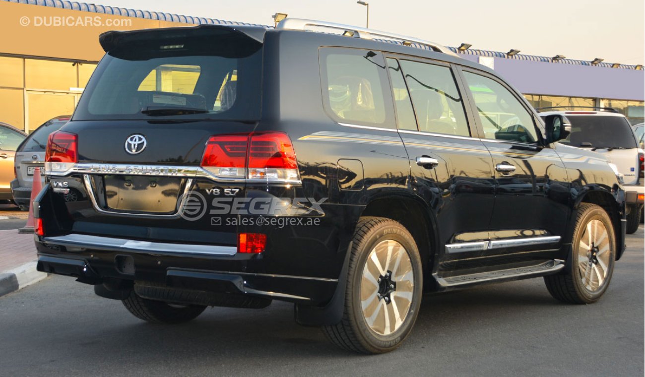 Toyota Land Cruiser VXS 5.7 GRAND TOURING SPORT