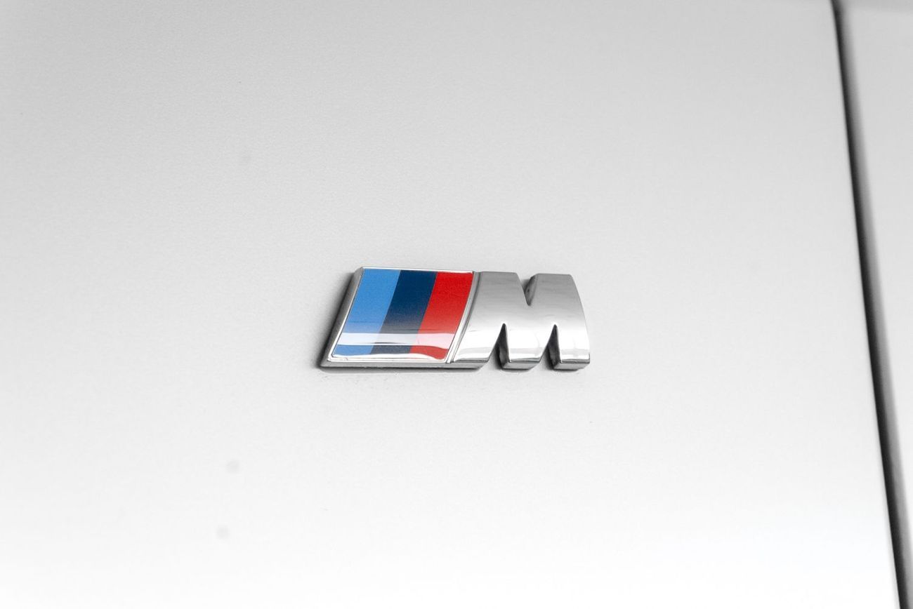 بي أم دبليو 330i